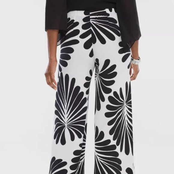 CHICO'S BLACK & WHITE PALM PALAZZO PANTS_3R (XL)_$89.50 - Picture 4 of 5